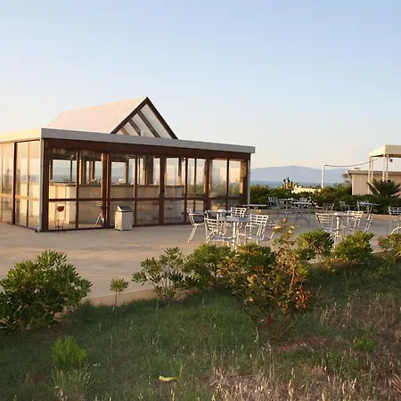 Ośrodek wypoczynkowy Le Rosette 4*