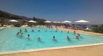 Le Rosette Ośrodek wypoczynkowy 4*