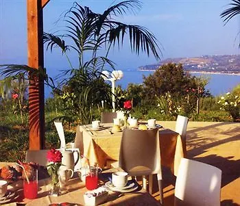 Üdülőközpont Le Rosette 4*